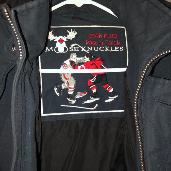 Moose knuckle - Picture 2 of 6